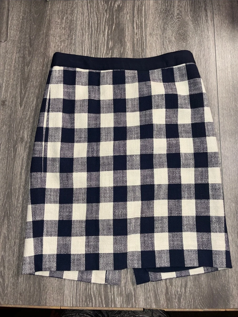 J. Crew Navy and White Gingham Pencil Skirt Size 4